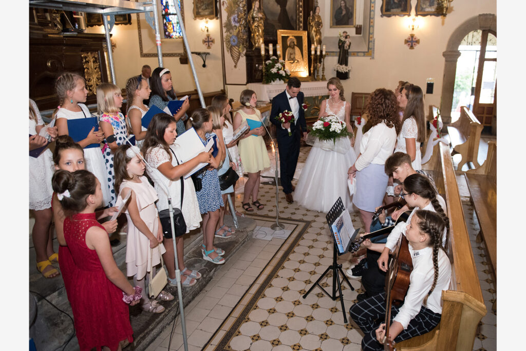 Ślub w kościele Narodzin św. Jana Chrzciciela w Lanckoronie, fotograf ślubny