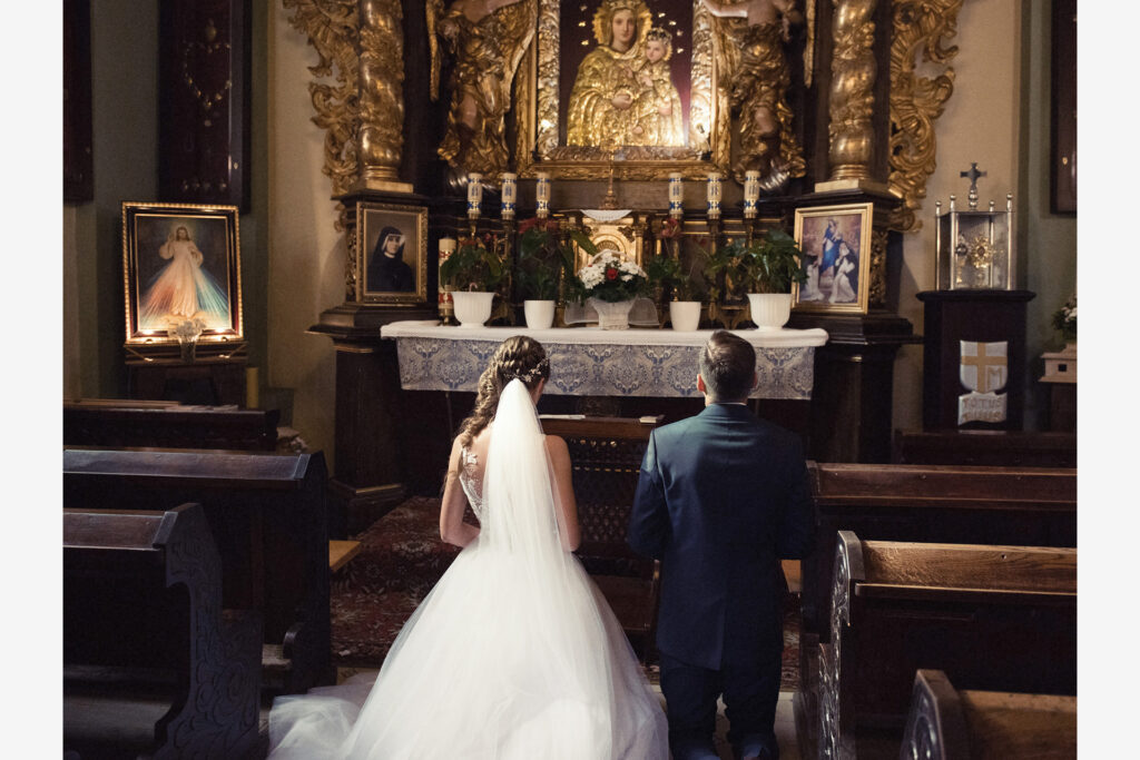 Ślub w kościele Narodzin św. Jana Chrzciciela w Lanckoronie, fotograf ślubny